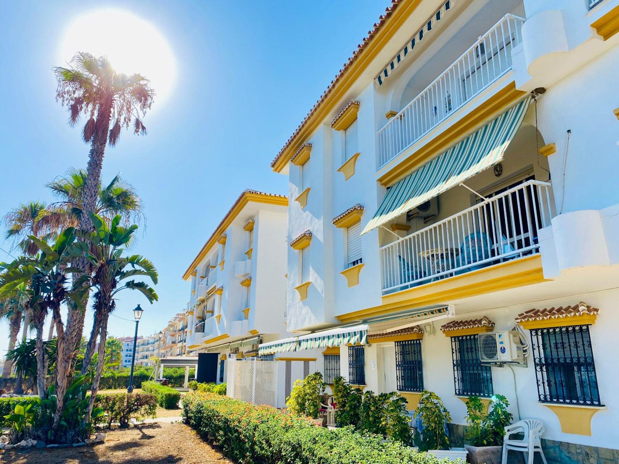 First Line Torrox Costa Apartment Exterior photo