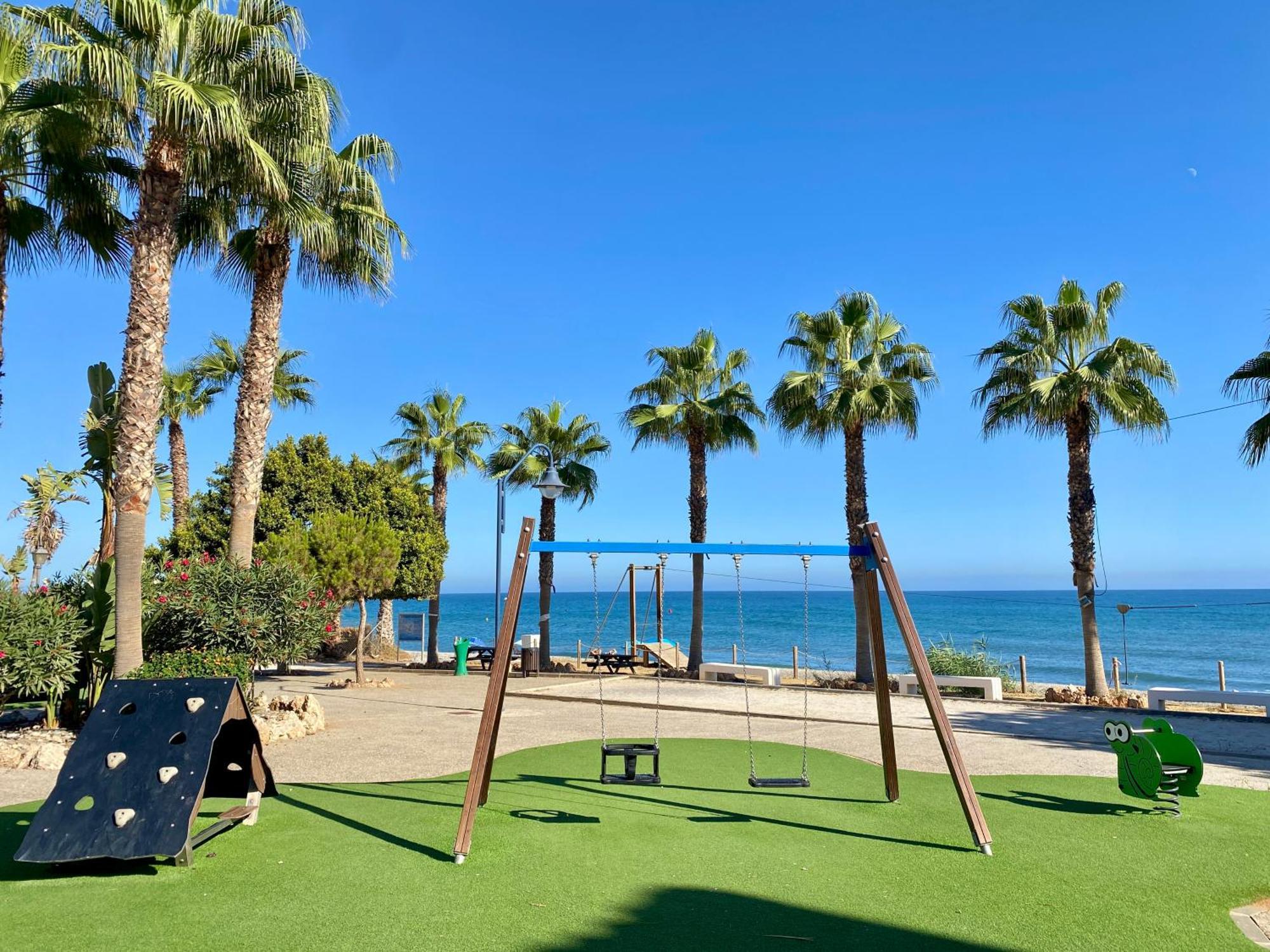 First Line Torrox Costa Apartment Exterior photo