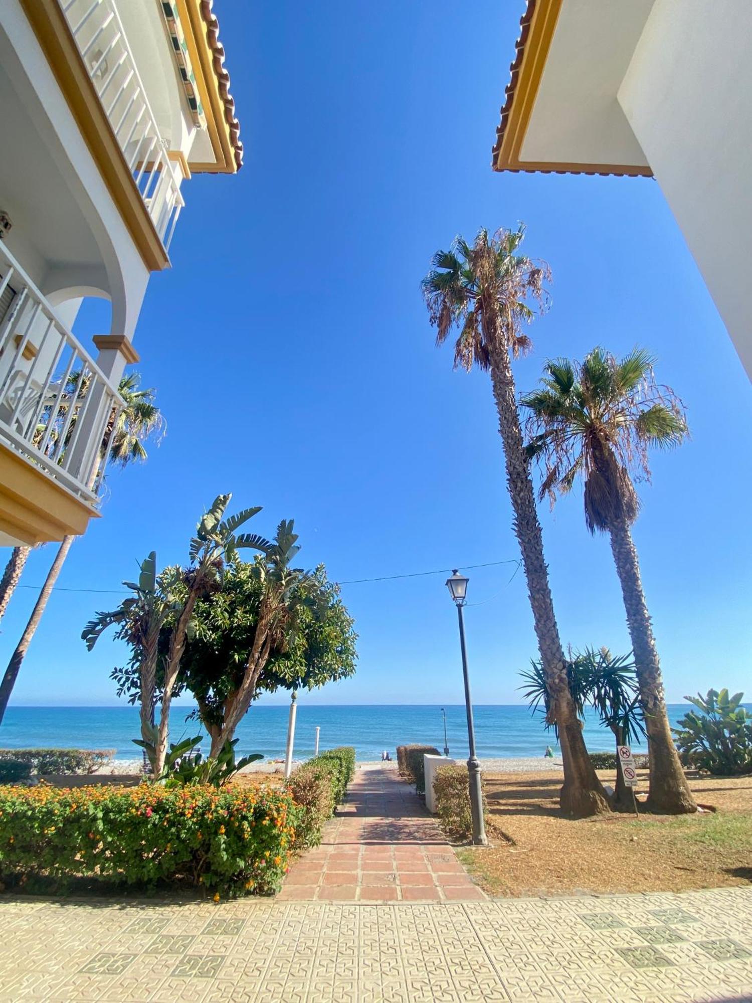 First Line Torrox Costa Apartment Exterior photo